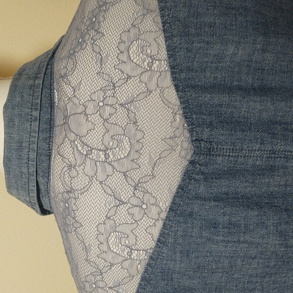 American Eagle Outfitters Women's Long Sleeve Lace Yoke Button Up Shirt - Picture 4 of 11